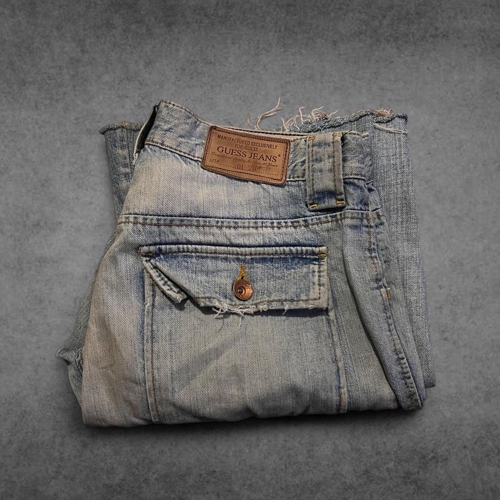 Guess Jeans Y2K Ripped Bootcut Denim Light Wash Distressed Streetwear Womens 31